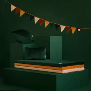 Speelkleed Kilimanjaro Velvet Jungle Green van Nobodinoz - My Little Carpet