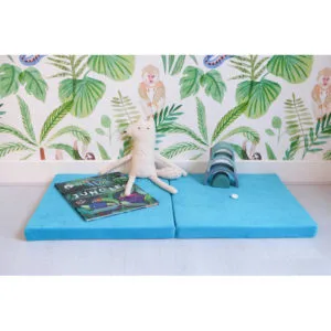 Opvouwbaar Speelmatras Velvet Petrol van Wigiwama - My Little Carpet
