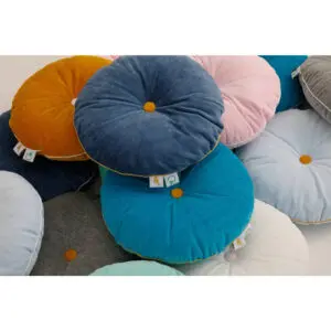 Button Kussen van Wigiwama - My Little Carpet