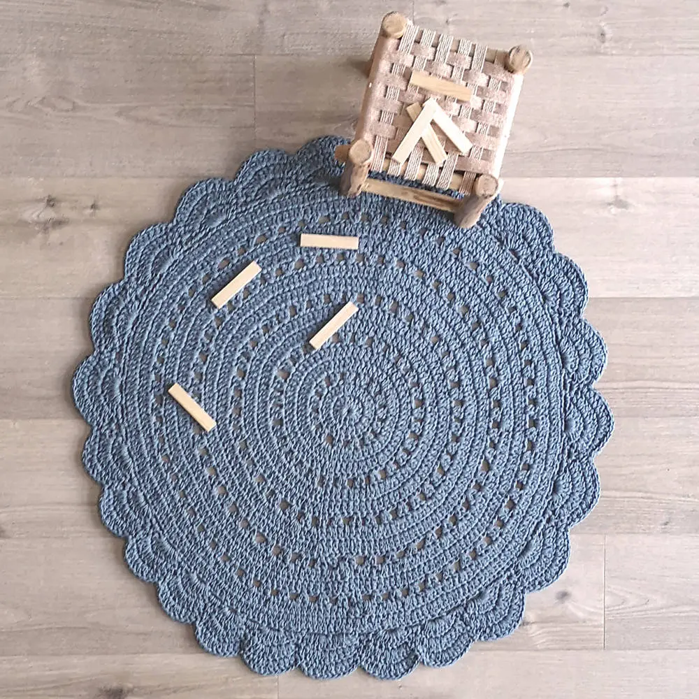 Gehaakt vloerkleed Alma Blue Grey van Nattiot - My Little Carpet