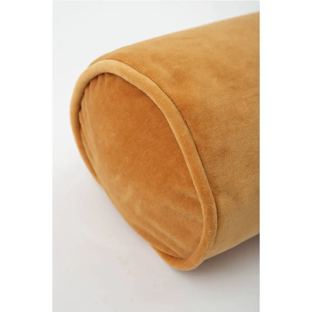 Roll Cushion Velvet Mustard van Wigiwama - My Little Carpet