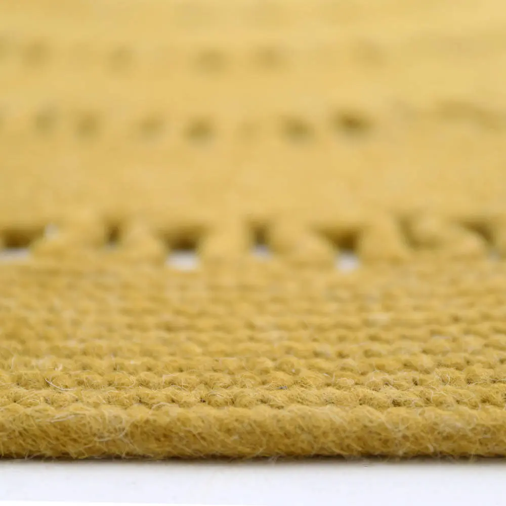Vilten vloerkleed Bibek Mango van Nattiot - My Little Carpet