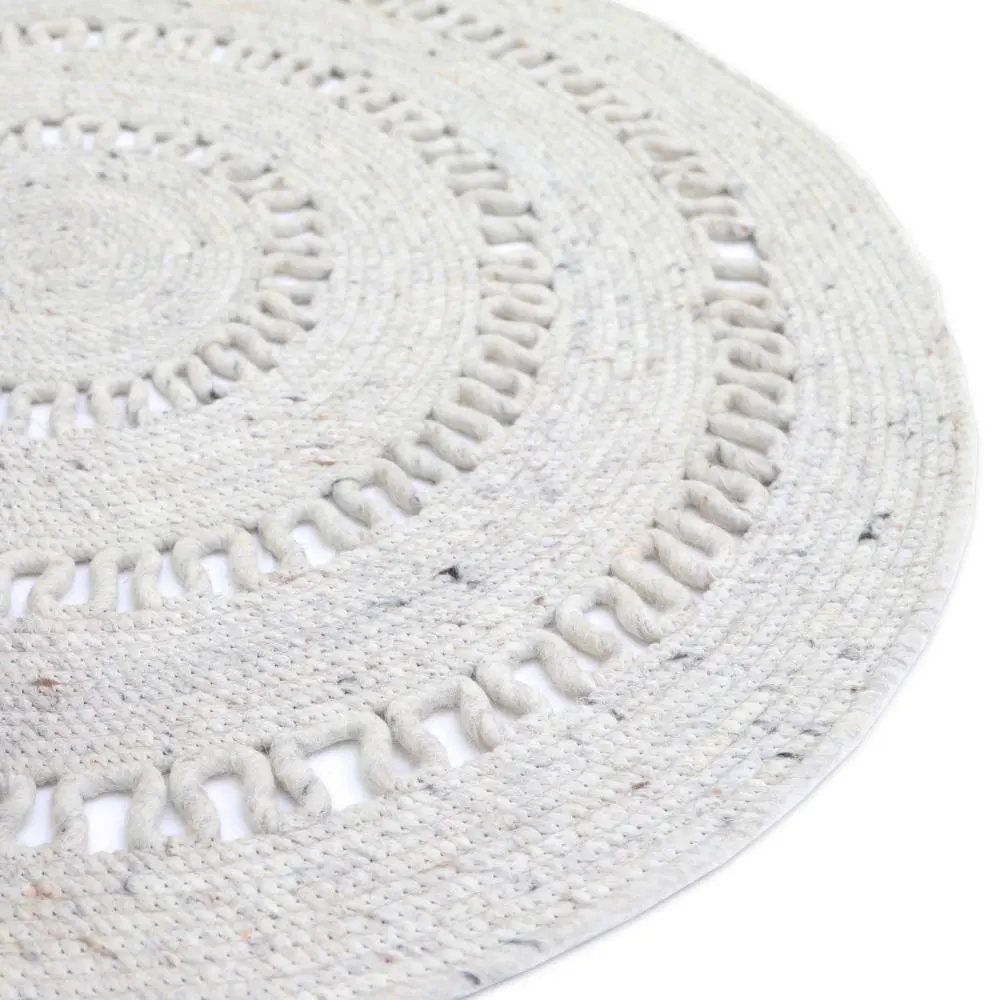 Vilten vloerkleed Bibek Natural van Nattiot - My Little Carpet