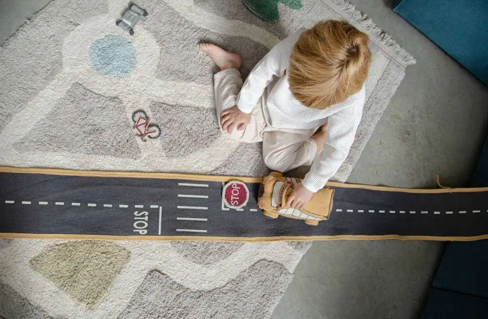 Soft toy Ride & Roll School Bus / Ride and Roll Schoolbus – My Little Carpet