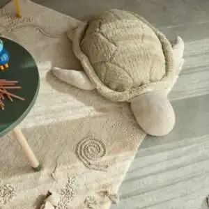 Poef Mrs. Turtle van Lorena Canals - My Little Carpet
