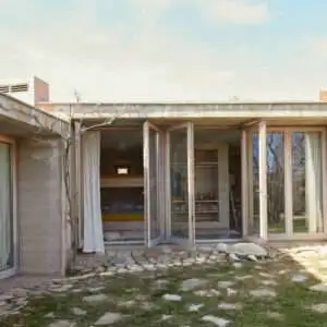 Poef Mrs. Turtle van Lorena Canals - My Little Carpet