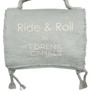 Canvas speelgoed Ride and Roll Under the Sea van Lorena Canals - My Little Carpet