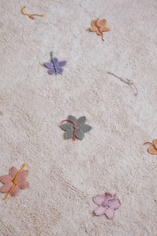 Wasbaar vloerkleed / speelkleed Wildflowers van Lorena Canals - My Little Carpet