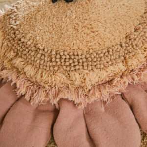 Vloerkussen Pink Daisy van Lorena Canals - My Little Carpet