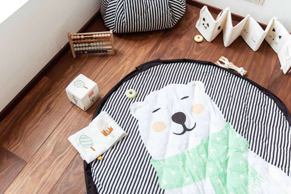3 in 1 Speelkleed/Speeltas/Luiertas - SOFT - Polar Bear van Play and Go - My Little Carpet