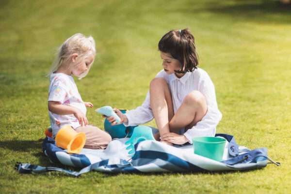 Speelkleed/Speeltas - OUTDOOR - Green Stripes van Play and Go - My Little Carpet