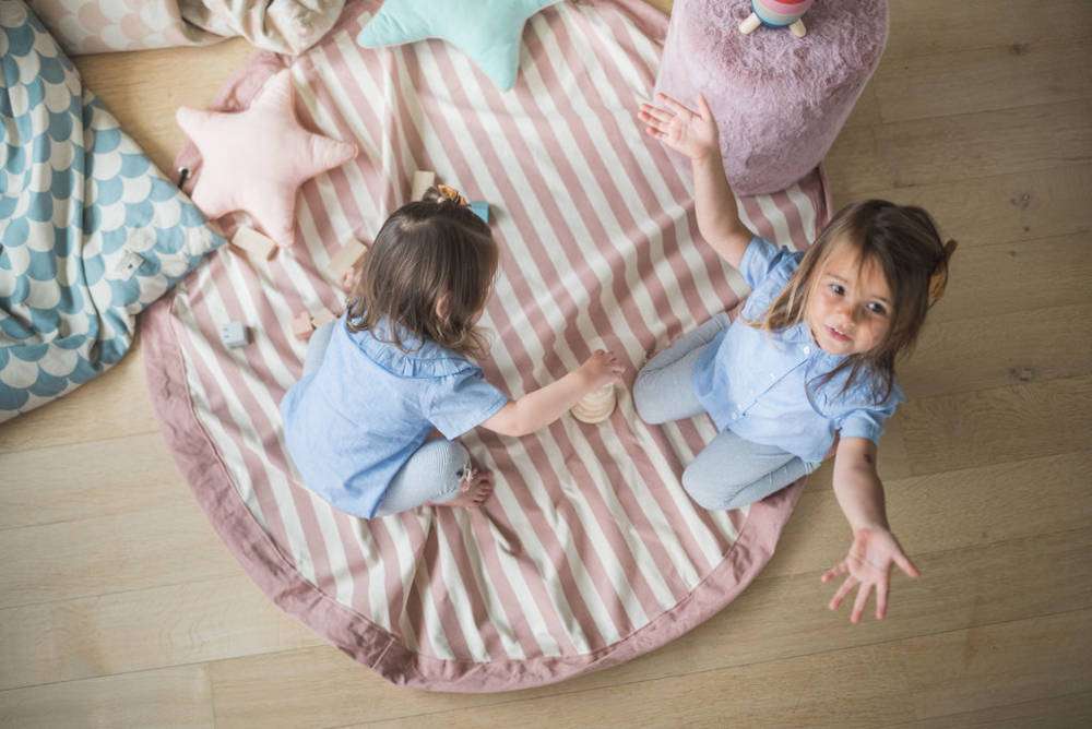 Speelkleed/Speeltas Stripes Pink New van Play and Go - My Little Carpet