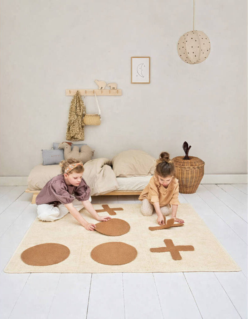 Vloerkleed Tic Tac Toe van Tapis Petit - My Little Carpet