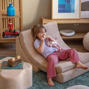 Stijlvolle licht bruine kinderstoel Moon Chair van Wigiwama