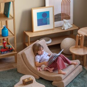 Wigiwama Moon Chair in brown sugar als comfortabele lounge stoel voor kinderen