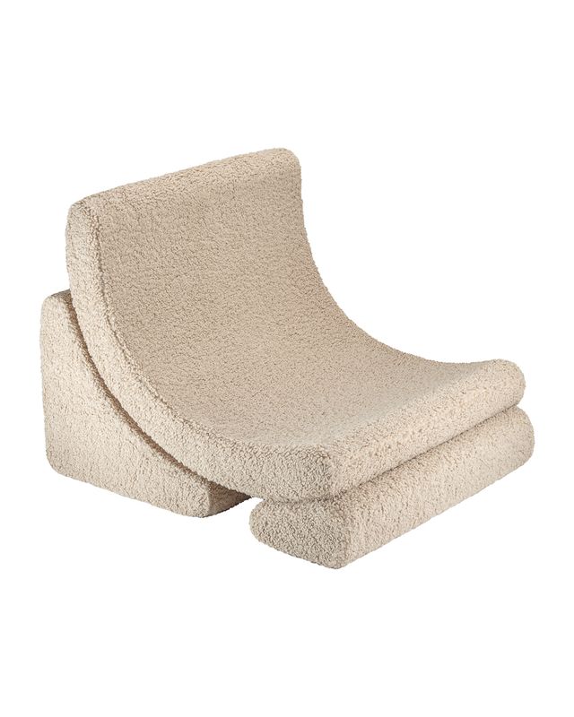 Wigiwama Moon Chair Biscuit kinderfauteuil in beige teddy stof 65x55x80 cm