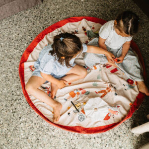 Play & Go Circus speelkleed Ø140 cm met spelende kinderen