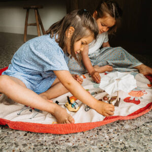 Play & Go Circus speelkleed Ø140 cm met spelende kinderen
