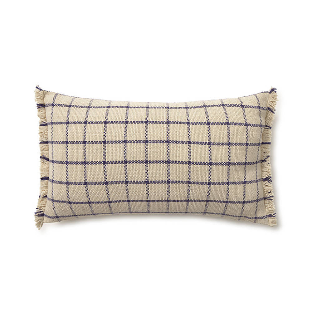 Geometrisch kussen Geo Block Natural Lorena Canals in naturel en donkerblauw patroon