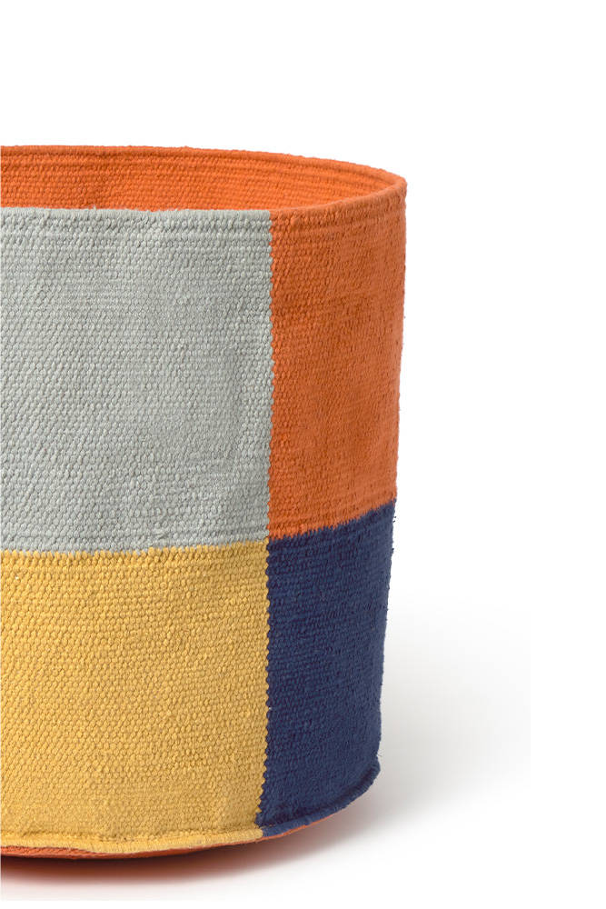 Stijlvolle opbergmand met grafisch design uit de Less is More collectie