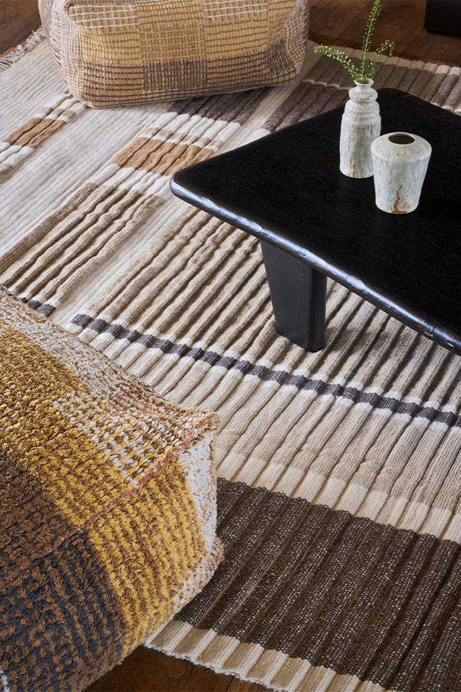 Hoogwaardig handgeweven vloerkleed voor modern en rustig interieur
