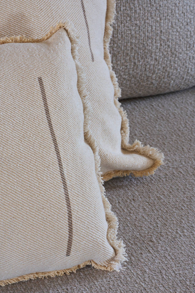 <strong>Lorena Canals</strong> <BR> Rechthoekig Kussen Vertical <BR> Natural <BR> 50x30 cm - Afbeelding 3
